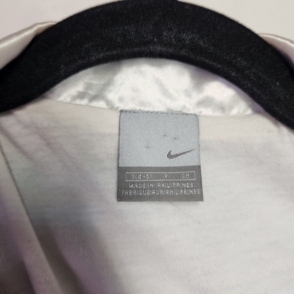⭐️ Women's Nike Windbreaker Small Like New, Excellent Condition • Full Zip - Picture 11 of 11
